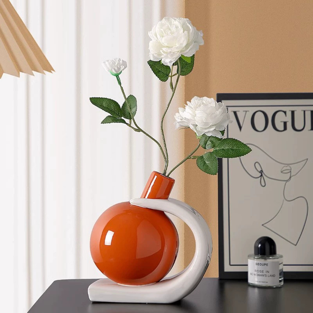 Modern Nordic Style Ceramic Flower Vase With Flower