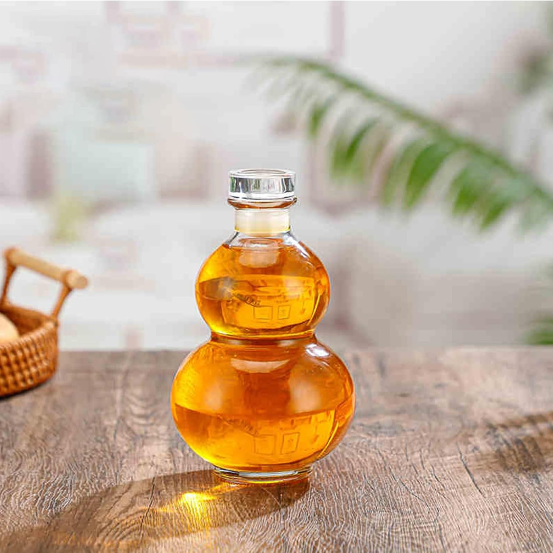 Elegant Glass Whiskey Decanter Gourd Shape Design Bottle