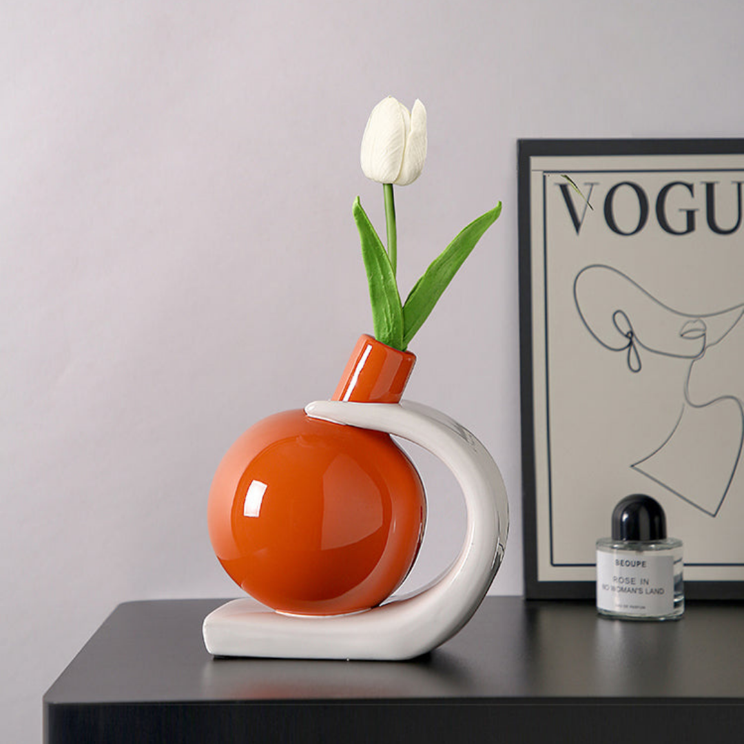 Modern Nordic Style Ceramic Flower Vase With Flower